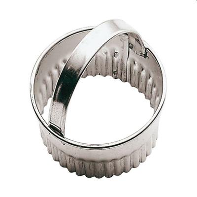 Tagliapasta inox 3pz Cerchio Festonato d.6-7-8cm h.3cm.      47415-03